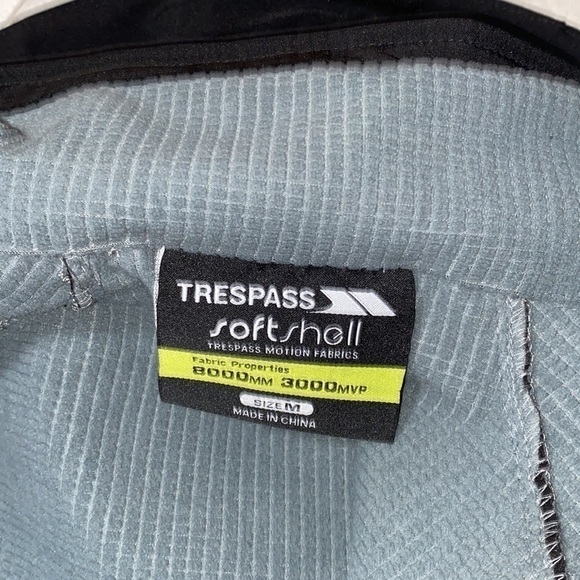 LADIES Trespass Bela II TP75 Soft Shell 8000 mm Waterproof Jacket Black Sz M - Picture 8 of 16